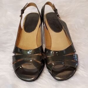 Softspots green patent Neima heels SZ 7.5 W